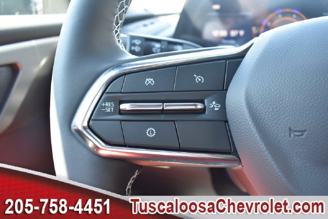 New 2027 Chevrolet Traverse LT w/ Driver Confidence Package FWD image 23