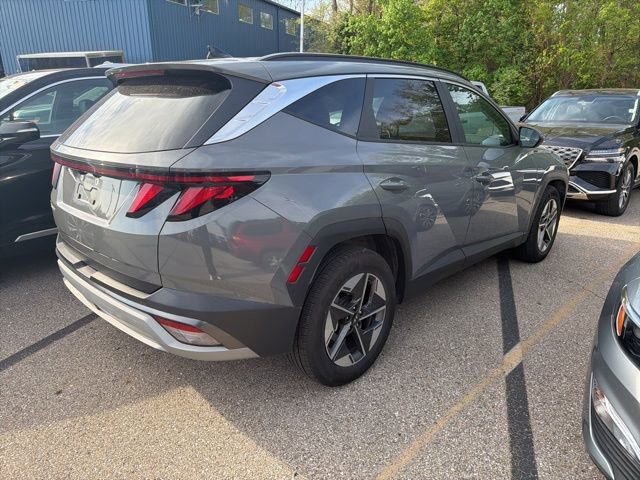 Used 2025 Hyundai Tucson SEL FWD image 5