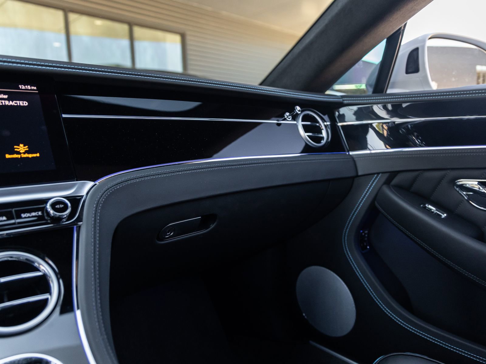 Used 2024 Bentley Continental GT image 36