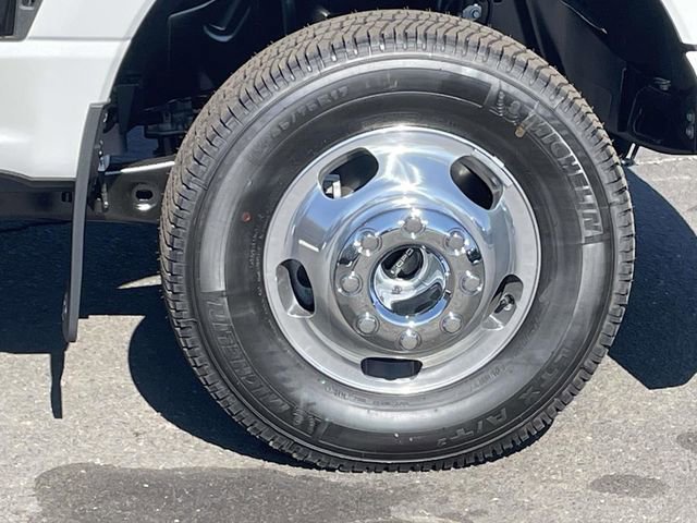 New 2026 Ford F350 Platinum image 38
