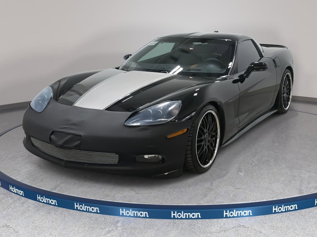 Used 2005 Chevrolet Corvette Coupe w/ Preferred Equipment Group image 3