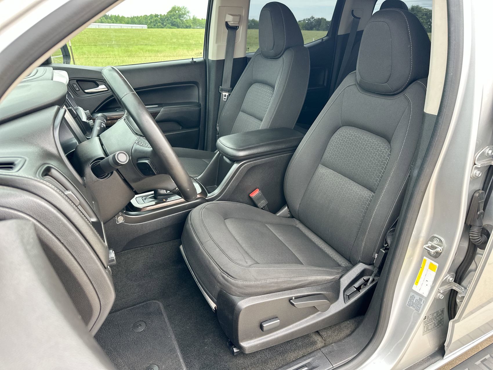 Used 2016 GMC Canyon SLE RWD image 11