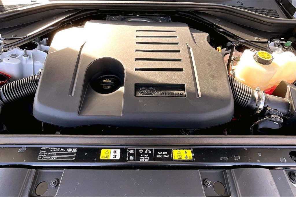 Used 2025 Land Rover Range Rover Sport Dynamic SE AWD/4WD image 29