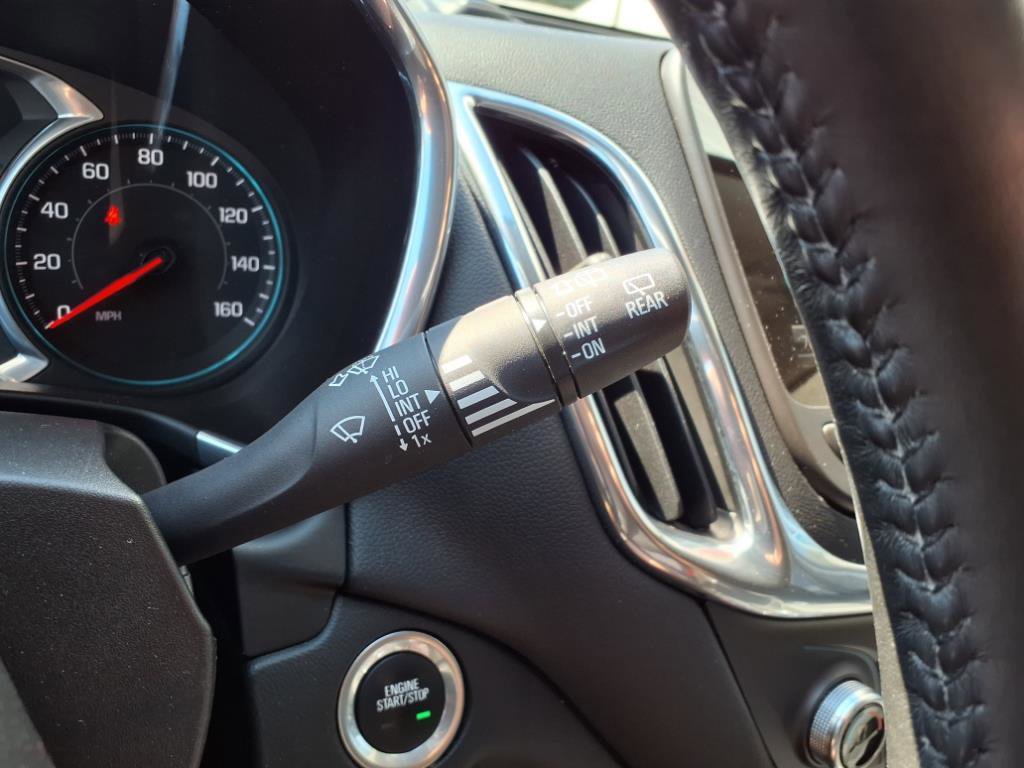 Used 2018 Chevrolet Equinox LT w/ Sun & Infotainment Package image 41