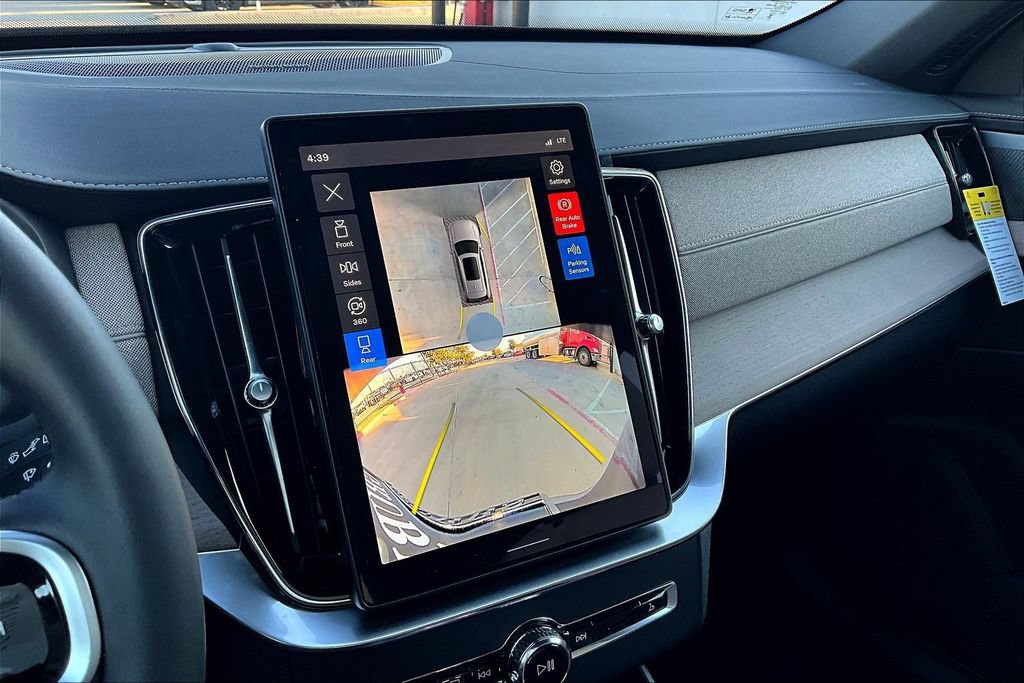 New 2026 Volvo XC90 B6 Plus AWD/4WD image 17