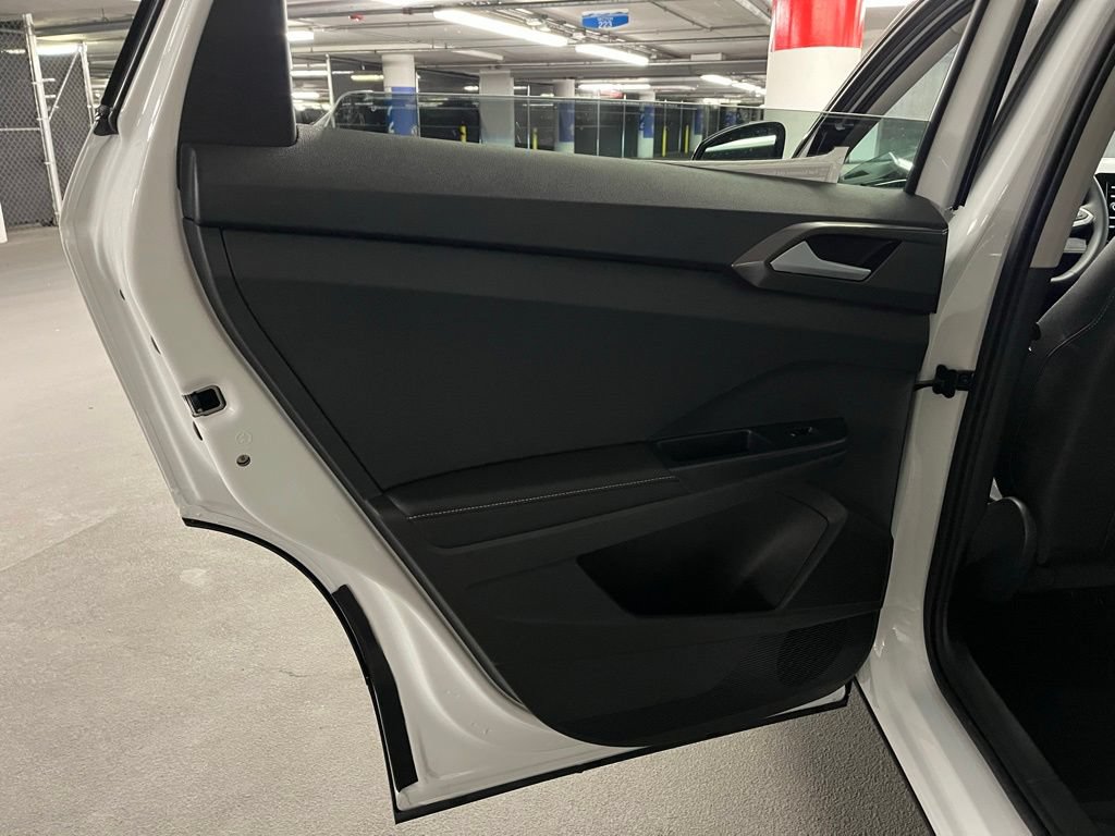New 2026 Volkswagen Taos SE AWD/4WD image 22