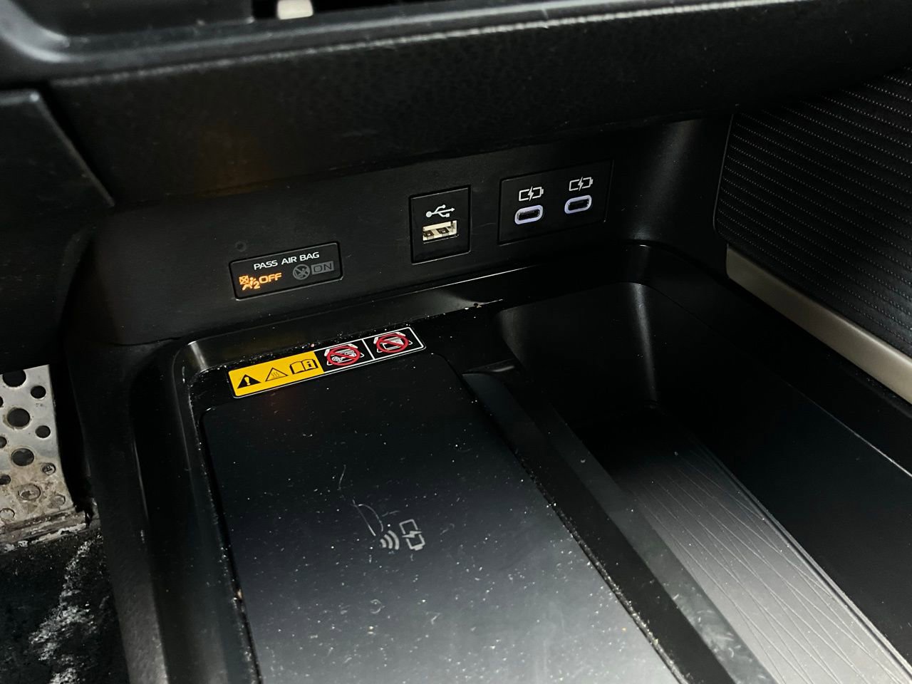 Used 2025 Toyota Camry SE image 25