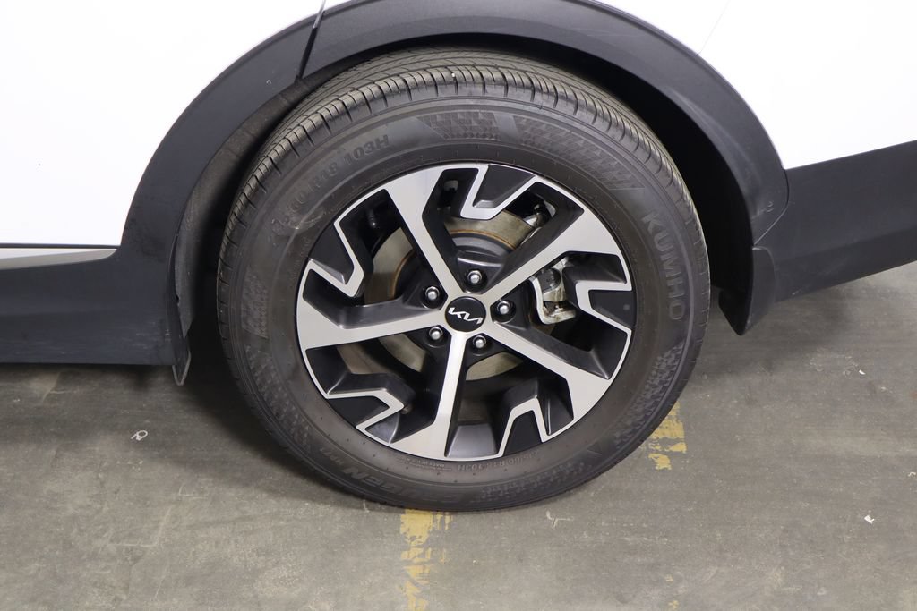 Used 2025 Kia Sportage EX FWD image 43