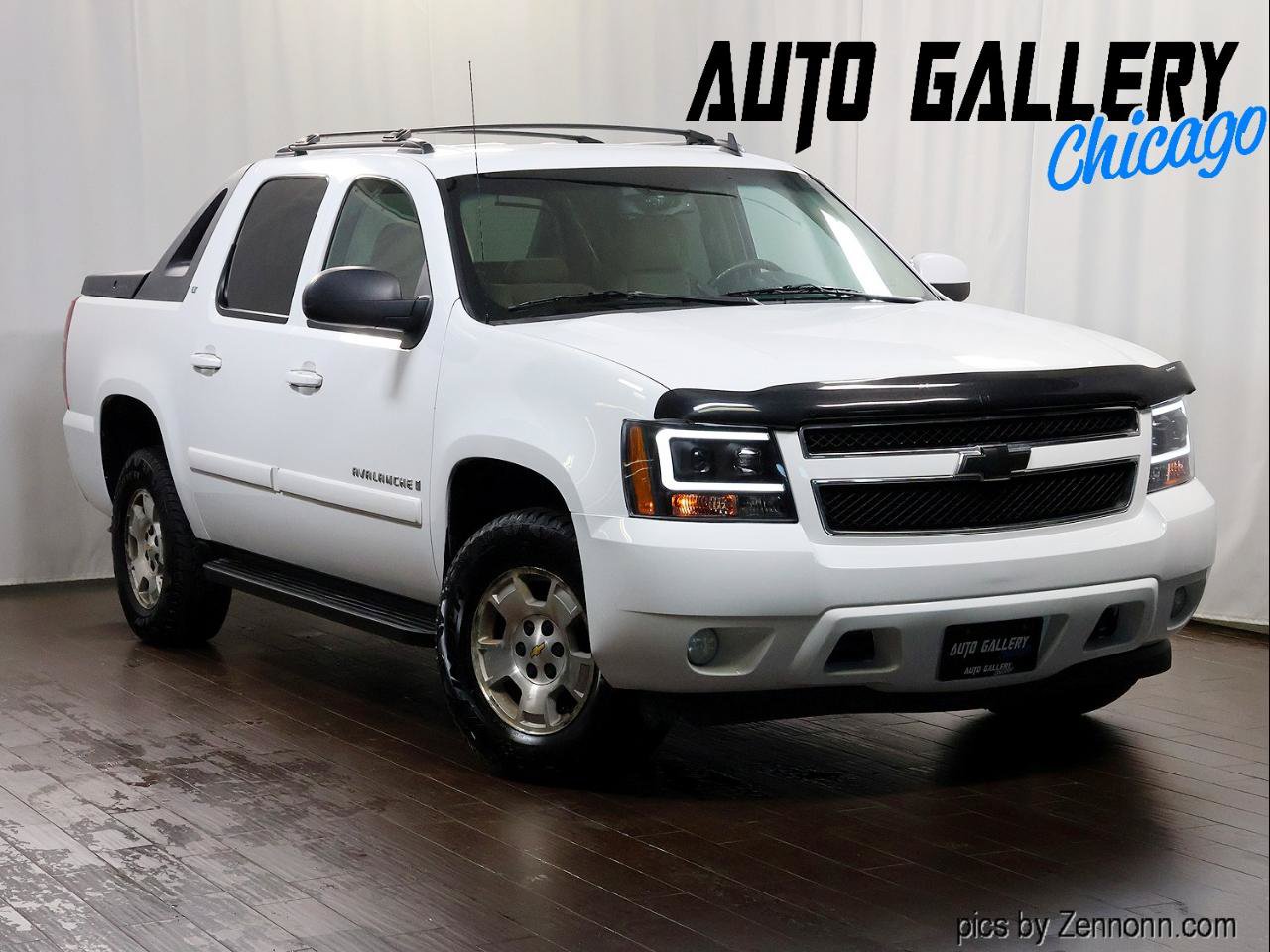 Used 2008 Chevrolet Avalanche LT w/ Convenience Package #1 AWD/4WD image 1