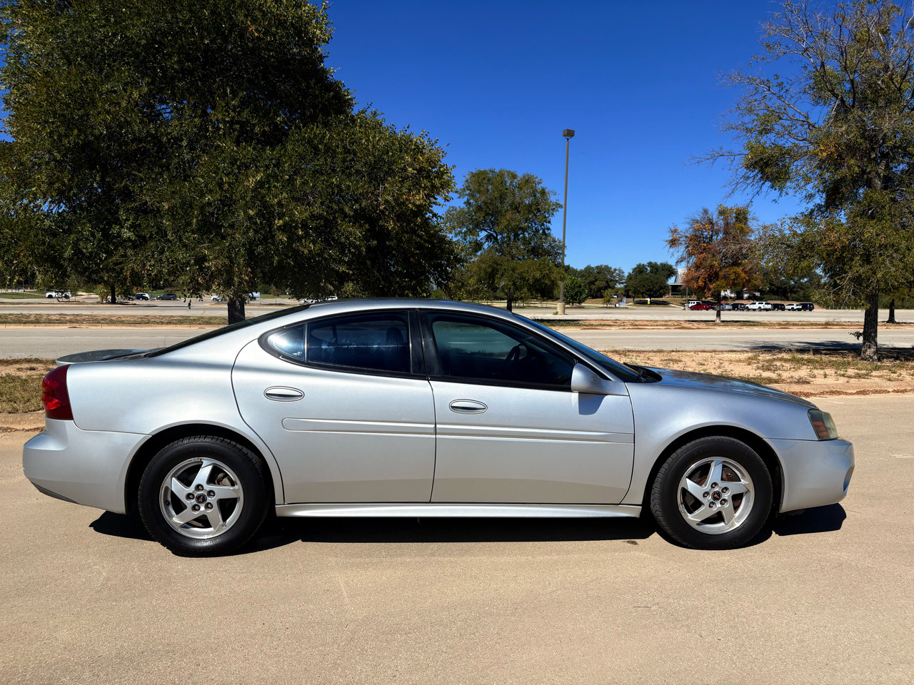Used 2004 Pontiac Grand Prix GT2 image 38