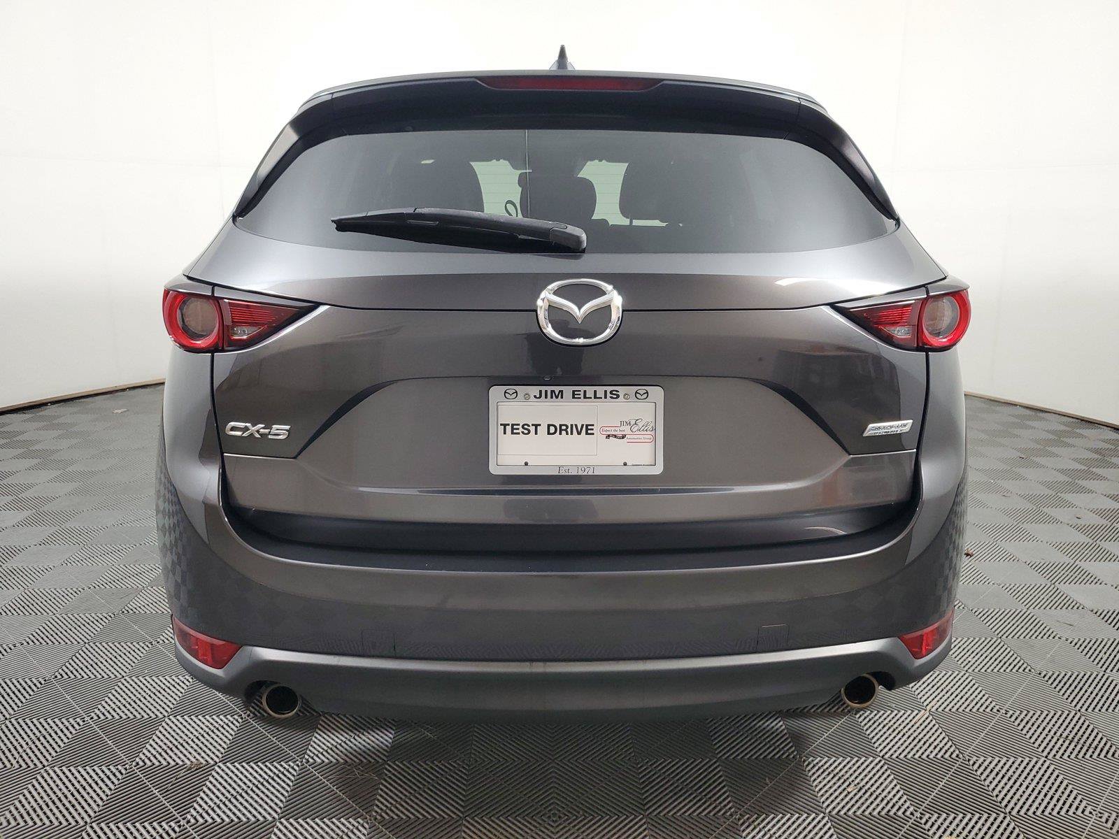 Used 2017 MAZDA CX-5 Touring w/ Preferred Equipment Package FWD image 5