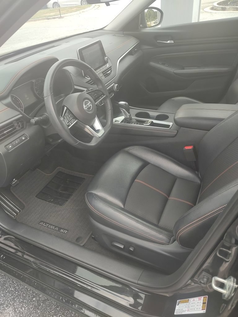 Used 2020 Nissan Altima 2.5 SR FWD image 8