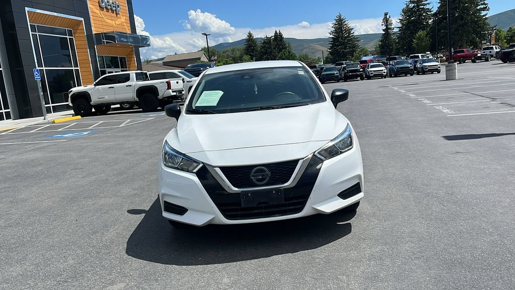 Used 2020 Nissan Versa S FWD image 2