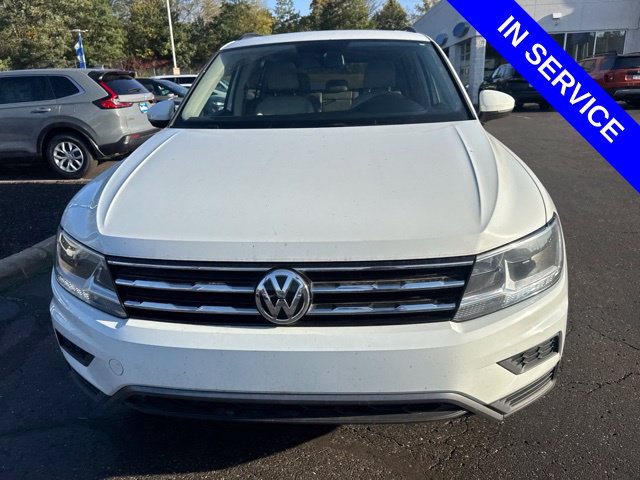 Used 2020 Volkswagen Tiguan SE w/ Panoramic Sunroof Package AWD/4WD image 2