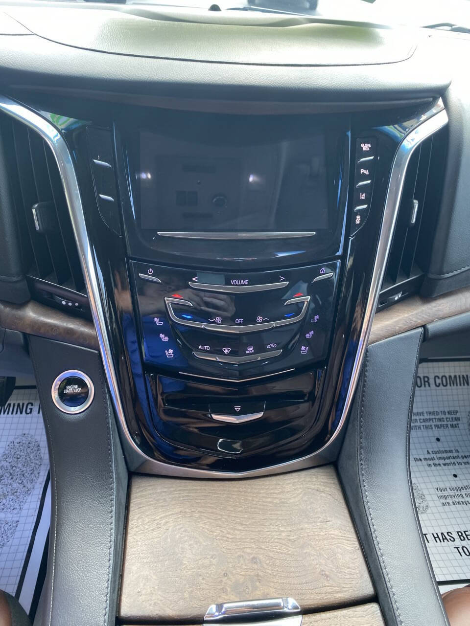Used 2015 Cadillac Escalade ESV Premium AWD/4WD image 12