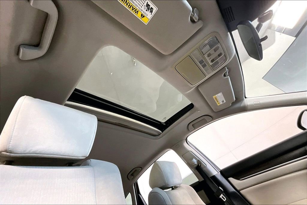 Used 2018 Honda Accord EX image 21