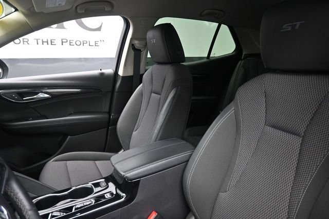 Used 2023 Buick Envision Preferred w/ Sport Touring Package AWD/4WD image 16