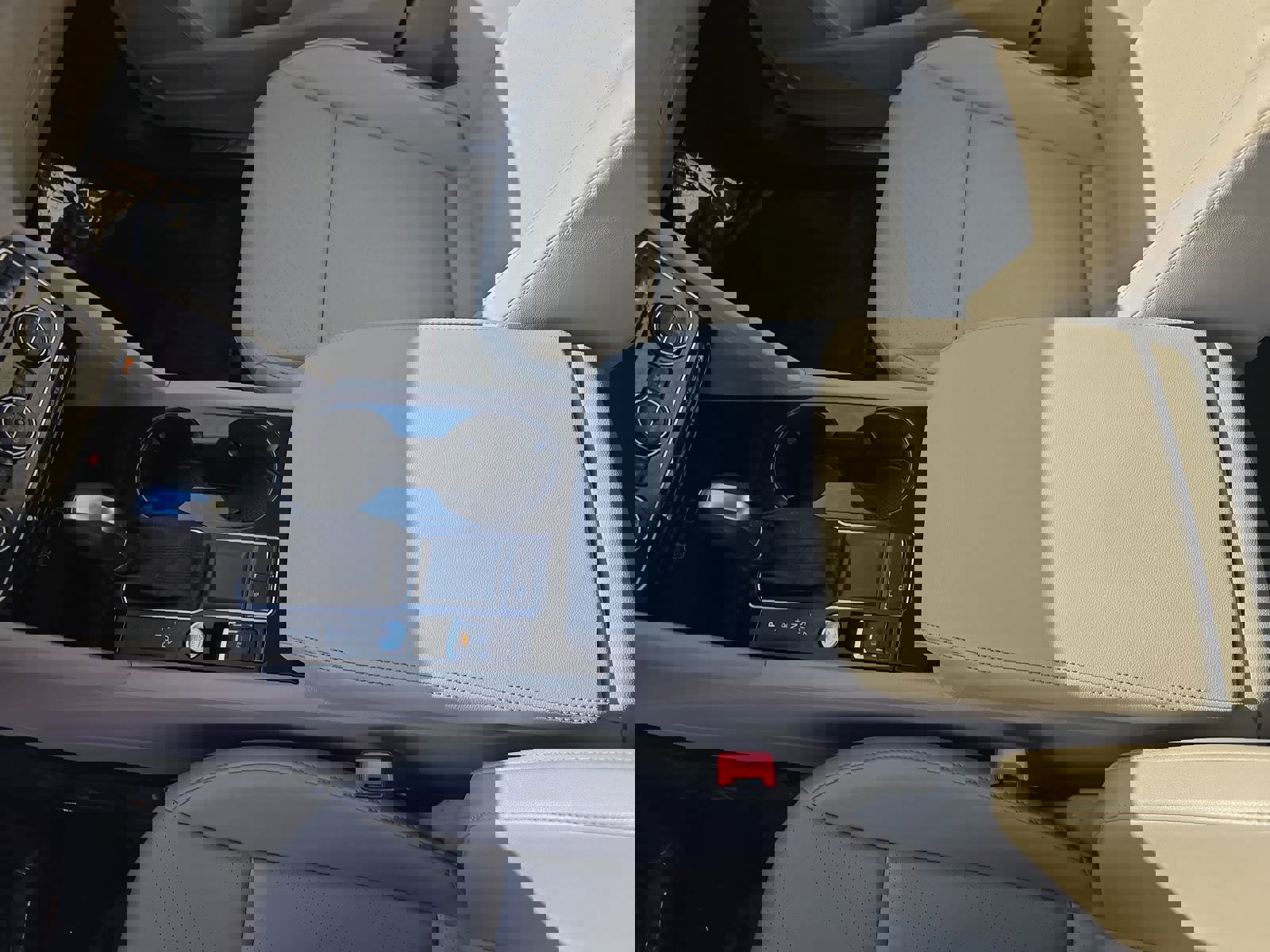 Used 2018 Volkswagen Atlas SEL w/ R-Line Package image 25