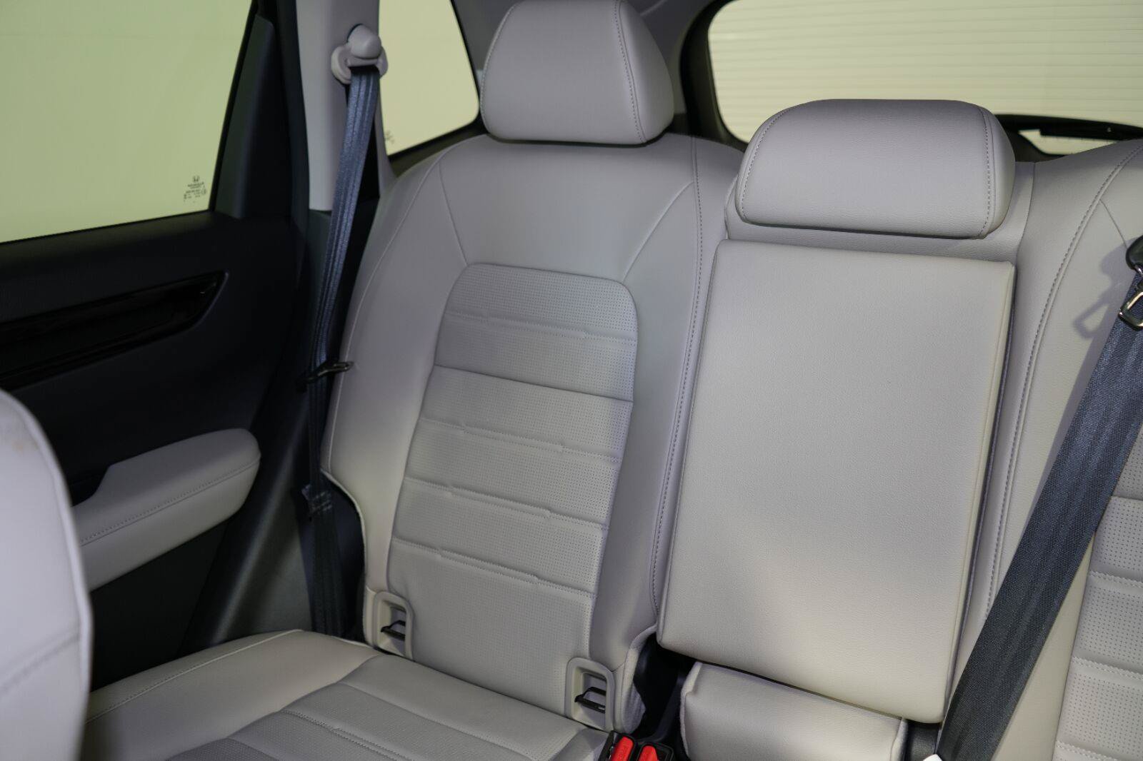 Used 2026 Honda CR-V EX-L image 12