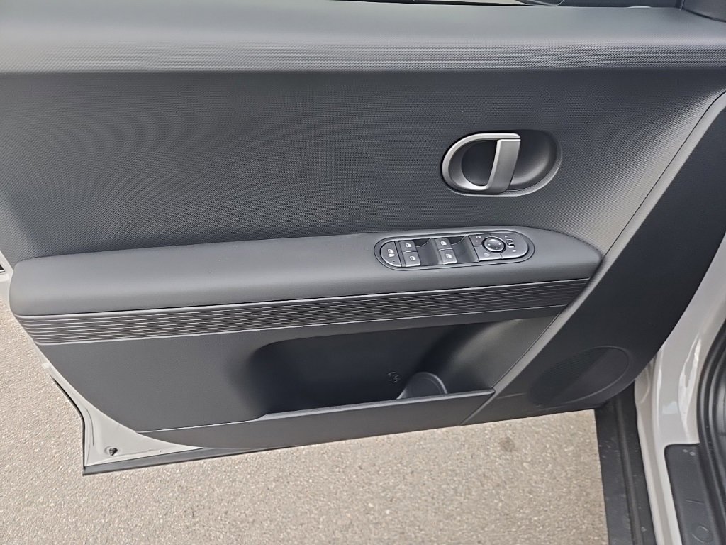 New 2026 Hyundai Ioniq 5 SEL image 14