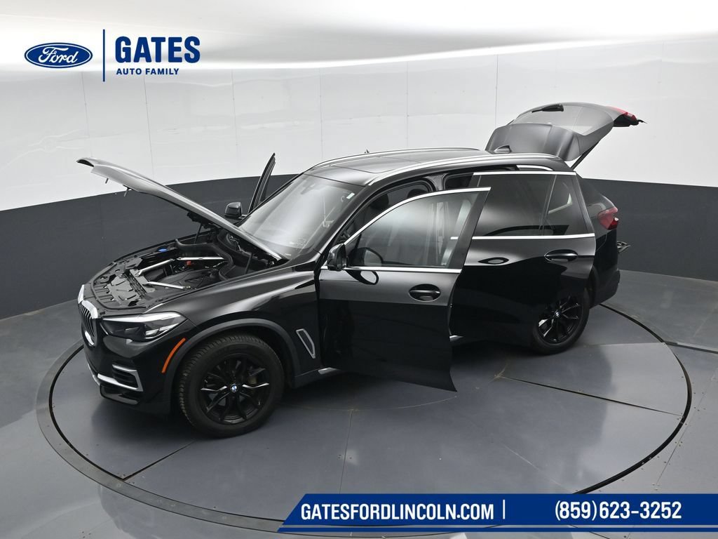 Used 2022 BMW X5 xDrive40i w/ Premium Package AWD/4WD image 58