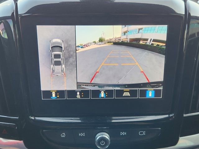 Used 2023 Chevrolet Traverse RS image 6
