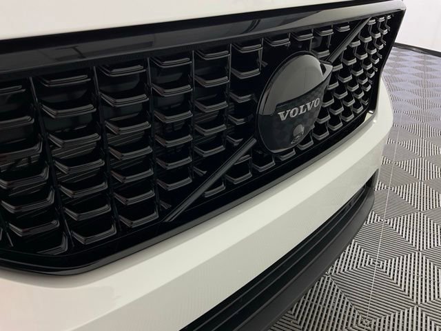 New 2026 Volvo XC40 B5 Ultra w/ Protection Package Premier image 9
