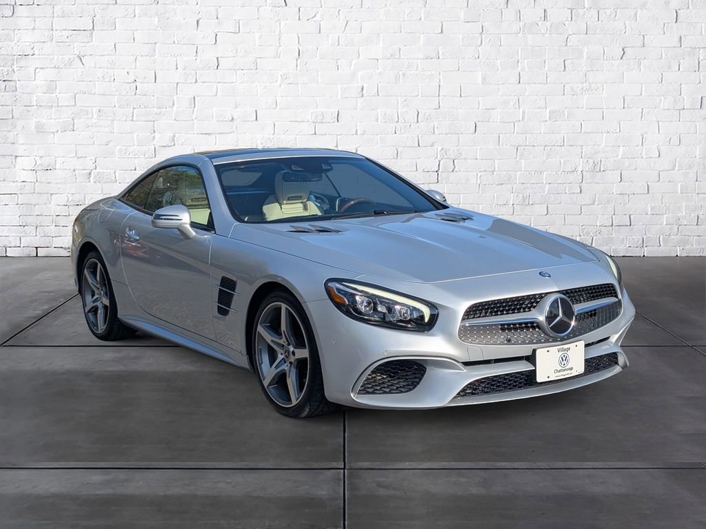 Used 2017 Mercedes-Benz SL 550 image 1