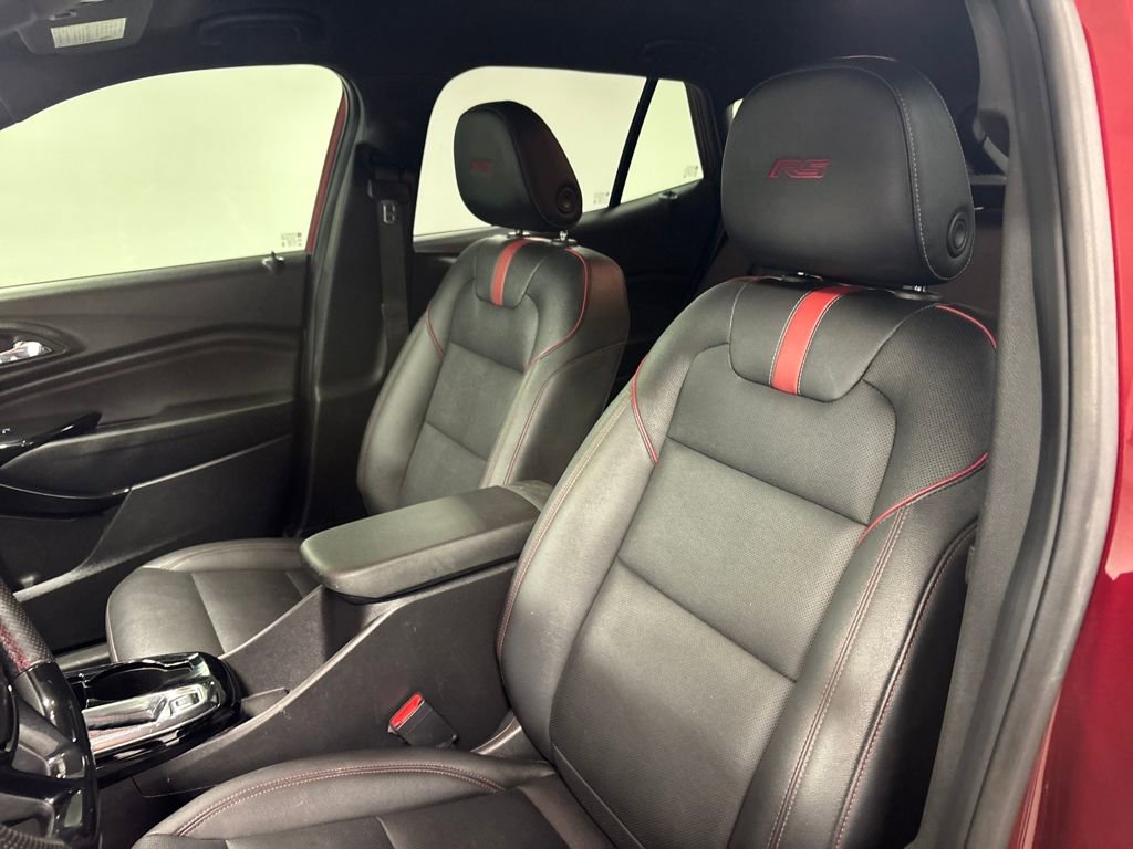 Certified 2025 Chevrolet Trax RS w/ Driver Confidence Package image 14