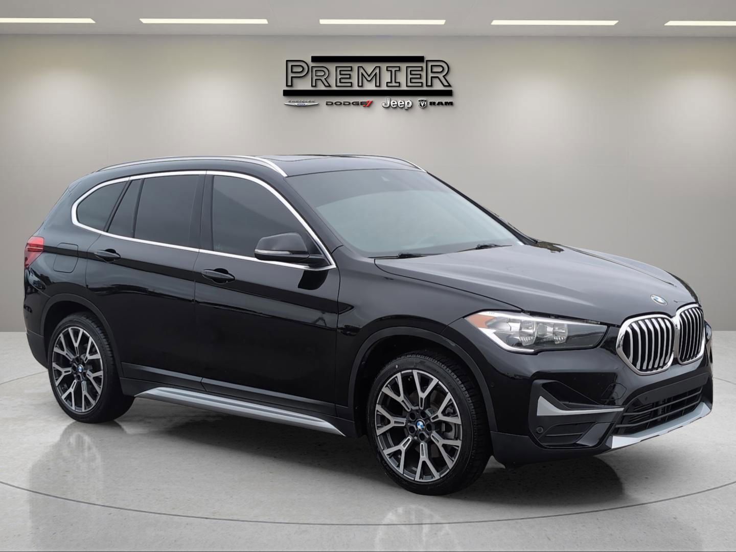 Used 2021 BMW X1 sDrive28i w/ Convenience Package image 3
