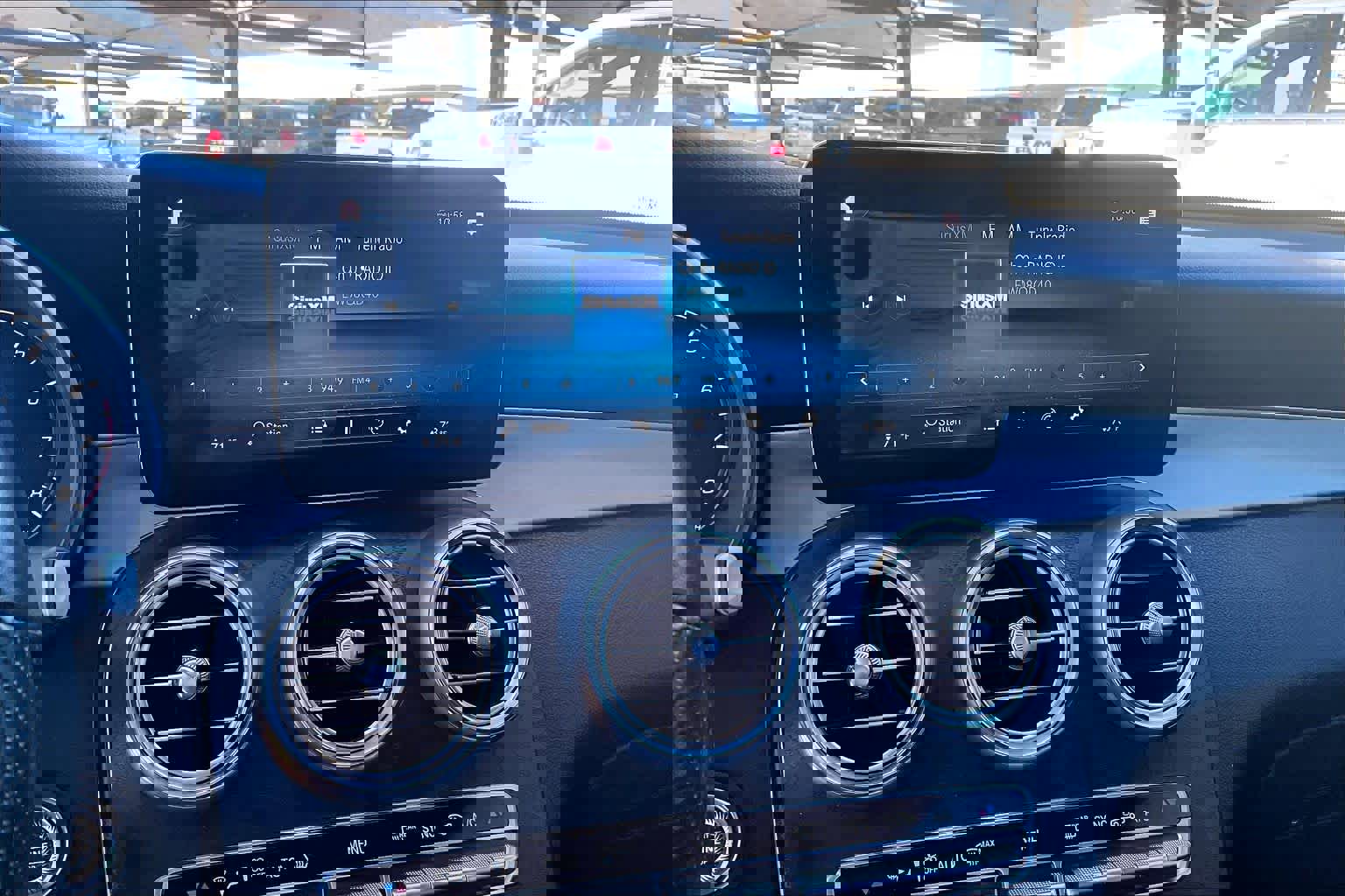 Used 2021 Mercedes-Benz GLC 300 image 26