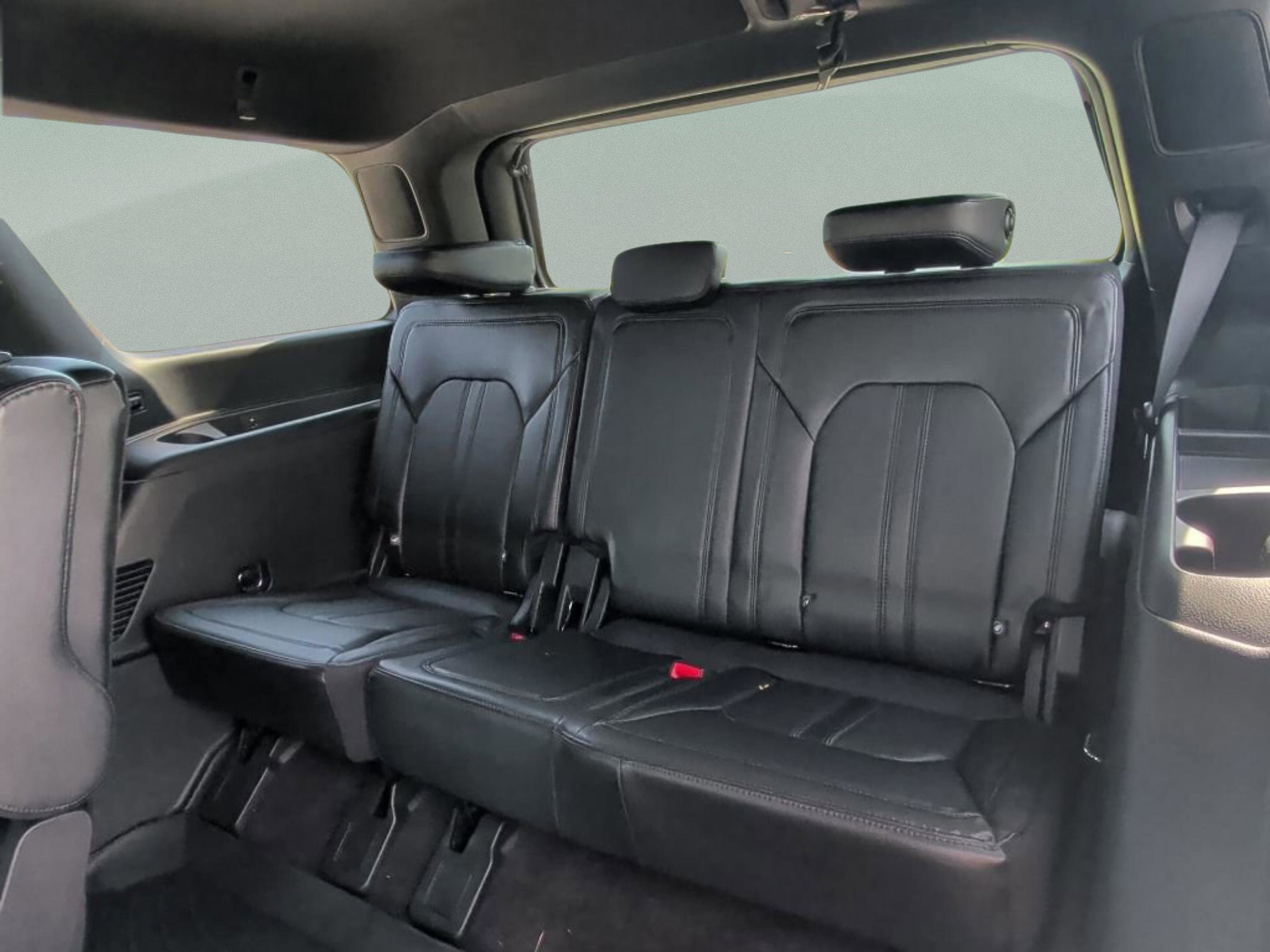 Used 2020 Ford Expedition Limited w/ Equipment Group 301A image 37