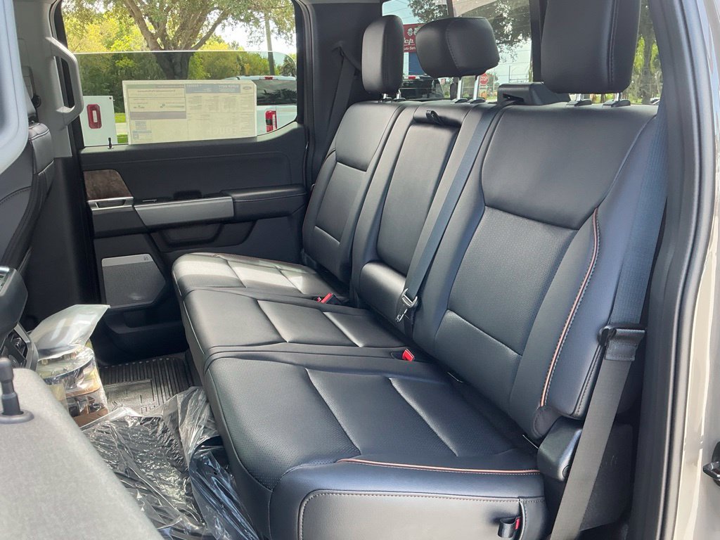 New 2027 Ford F250 Lariat w/ Lariat Premium Package AWD/4WD image 29