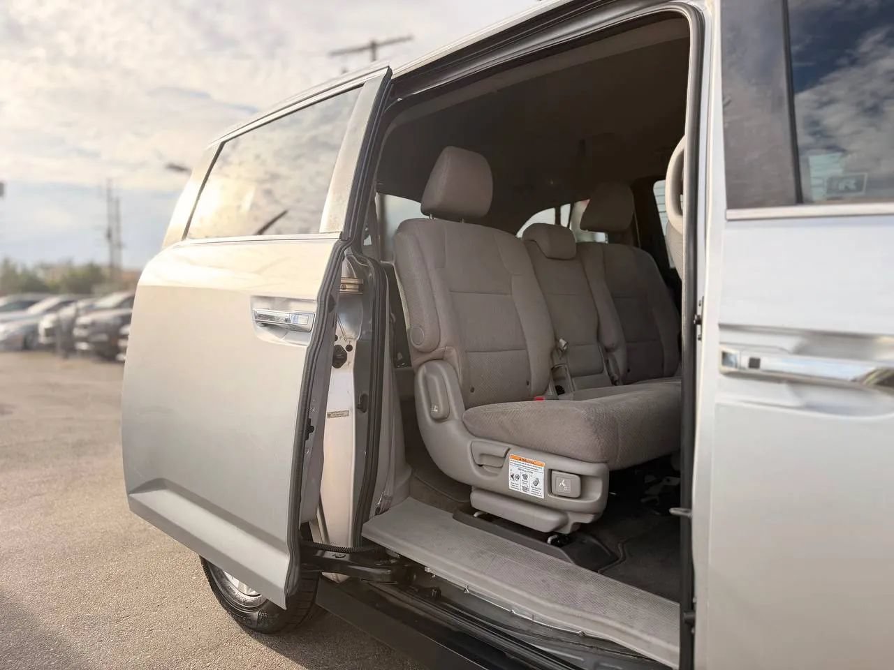 Used 2015 Honda Odyssey EX image 35