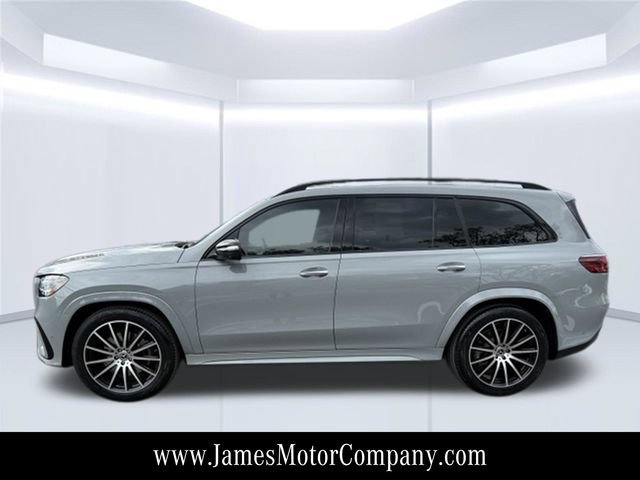 Used 2025 Mercedes-Benz GLS 450 4MATIC image 12