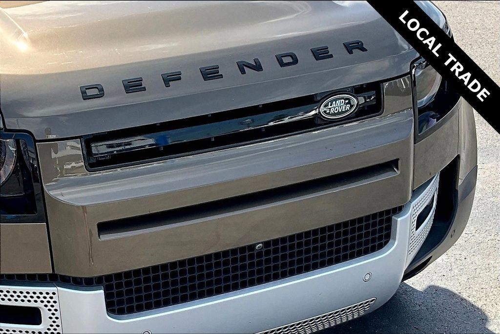 Used 2020 Land Rover Defender 110 SE image 32