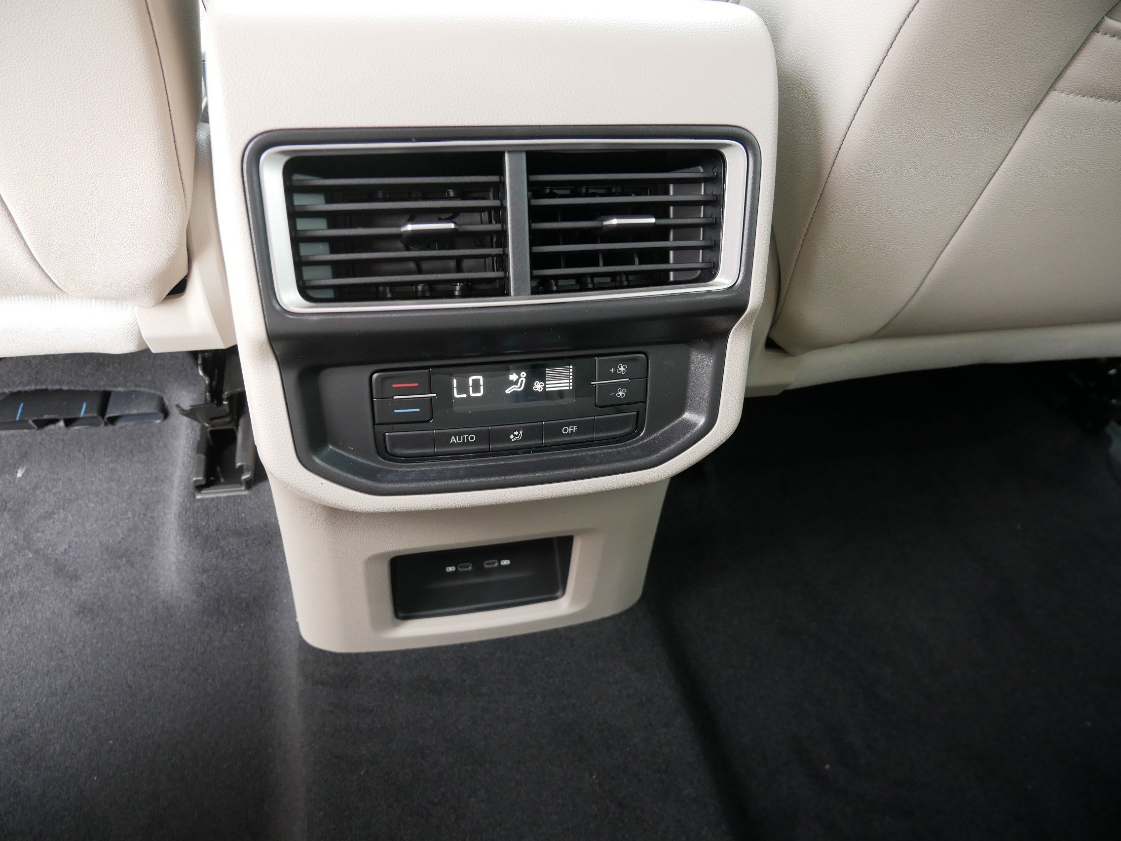 New 2026 Volkswagen Atlas SE AWD/4WD image 8