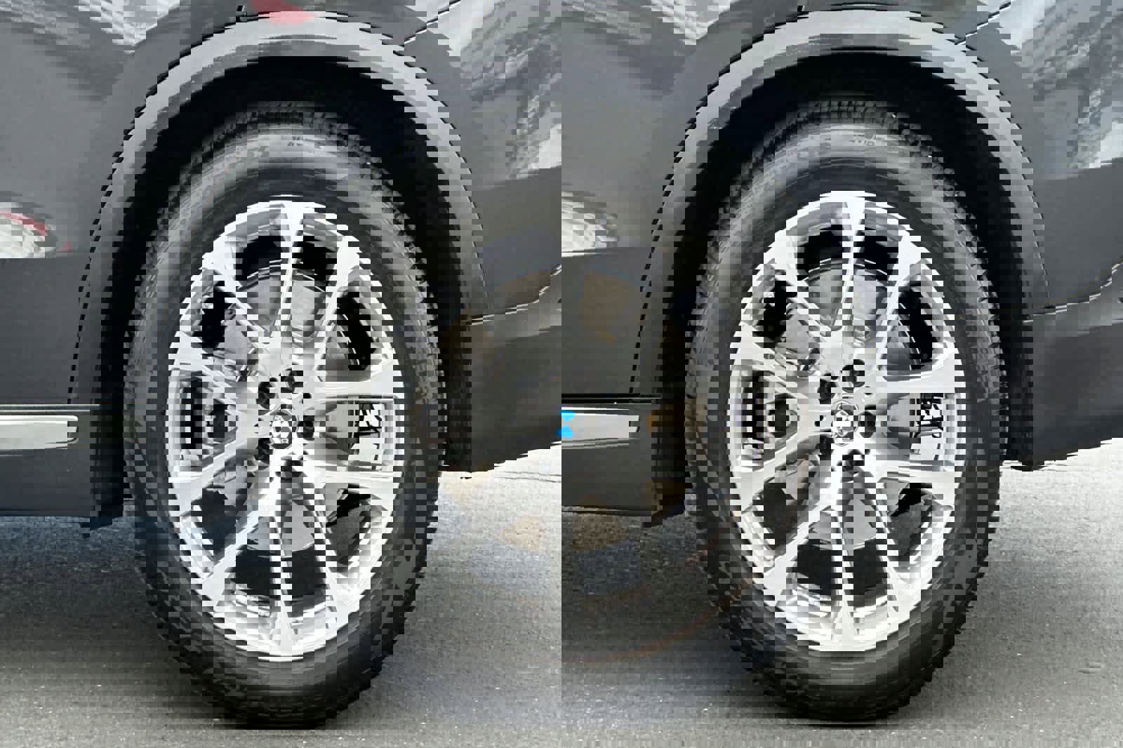 Used 2023 BMW X5 xDrive40i w/ Parking Assistance Package image 32