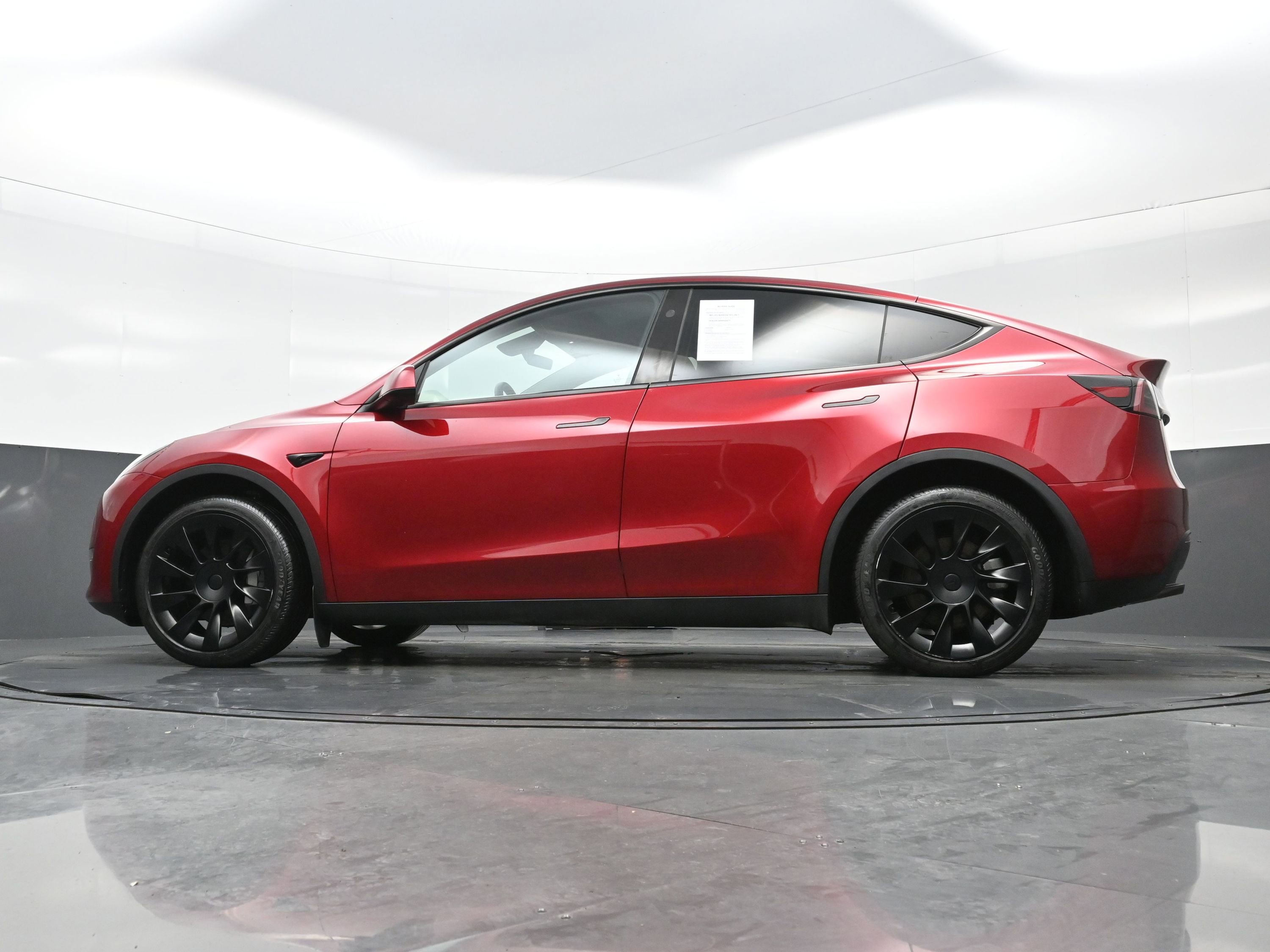Used 2024 Tesla Model Y Long Range image 28
