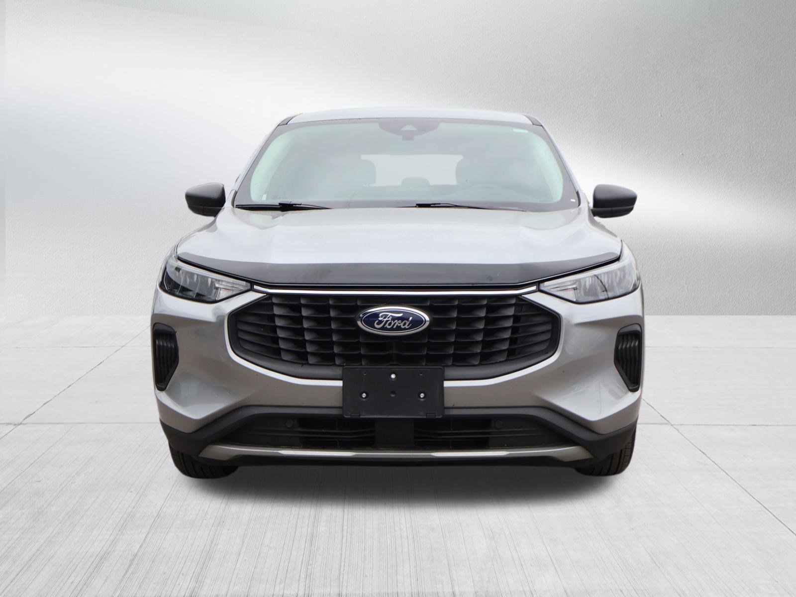 Used 2023 Ford Escape Active w/ Cold Weather Package image 2