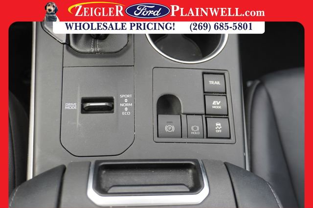 Used 2023 Toyota Highlander XLE image 27