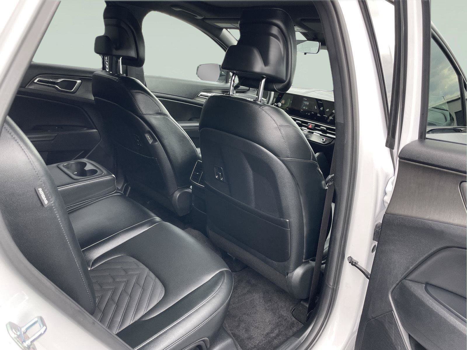 Used 2026 Kia Sportage X-Line w/ X-Line Premium Package AWD/4WD image 18