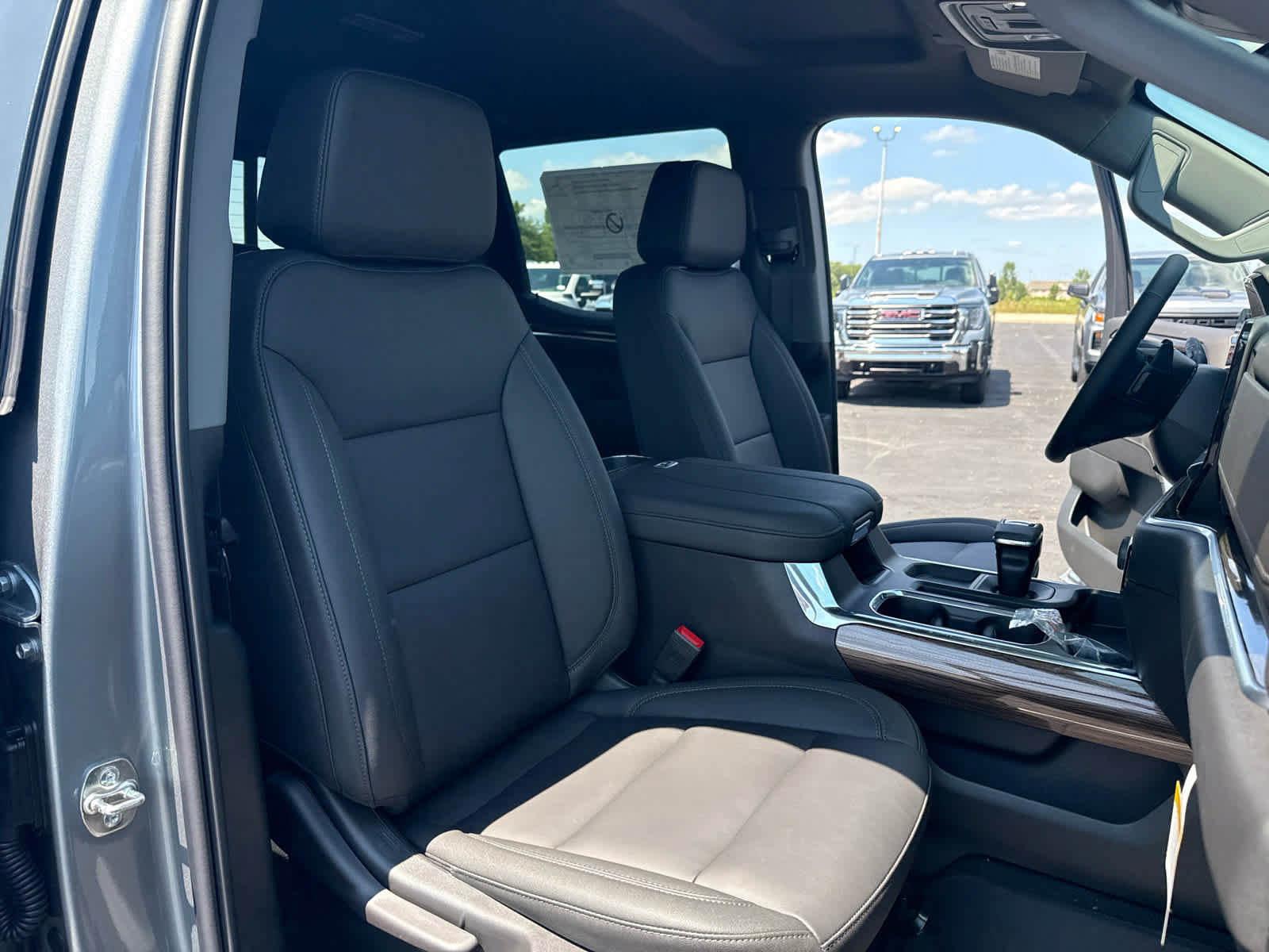 New 2026 Chevrolet Silverado 1500 RST w/ Convenience Package II AWD/4WD image 27