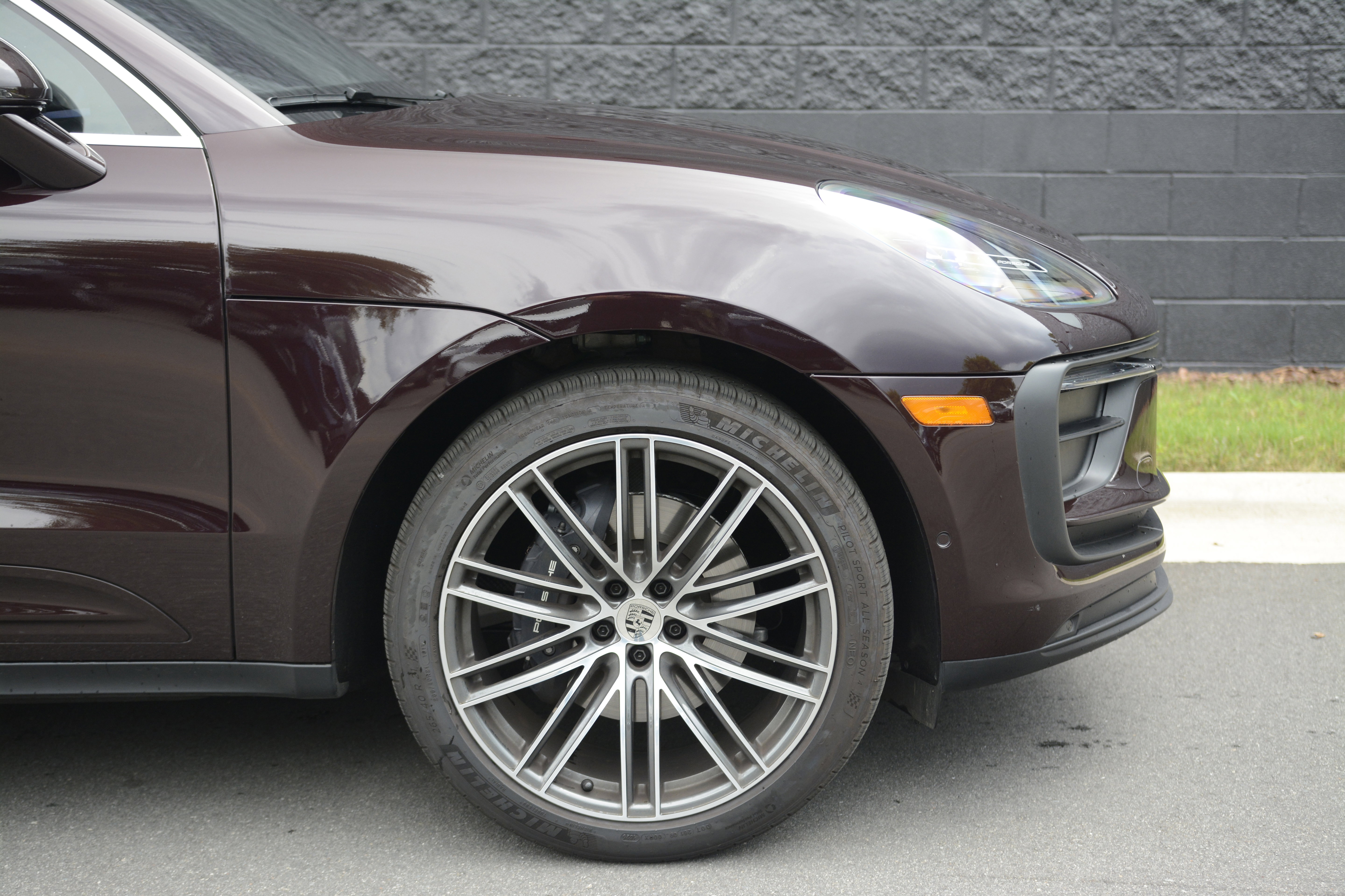 Certified 2026 Porsche Macan AWD/4WD image 41