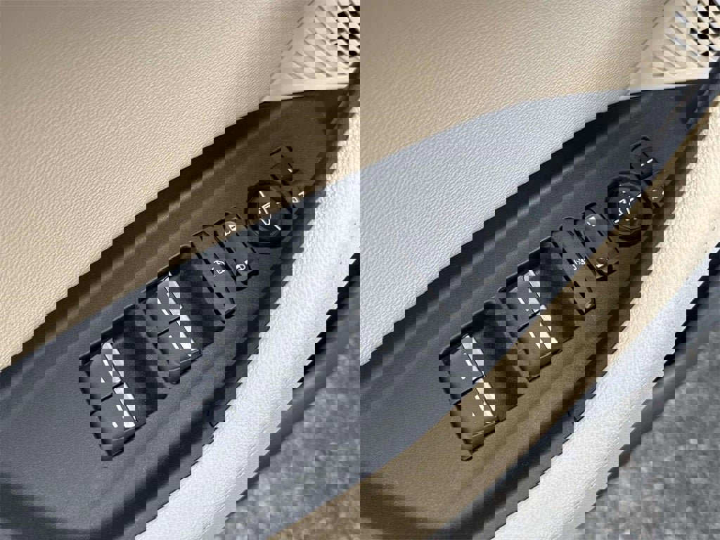 Used 2022 Acura TLX Base image 17