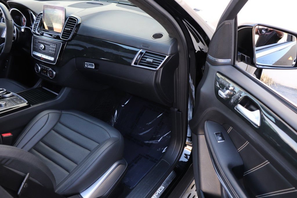 Used 2018 Mercedes-Benz GLS 63 AMG 4MATIC w/ Accessory Chrome Package image 34