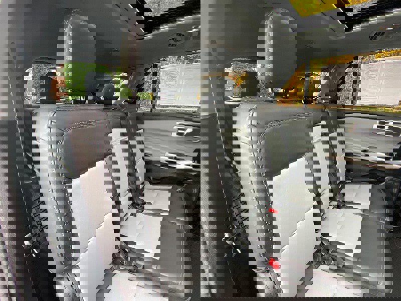 Certified 2022 Ford Explorer XLT w/ Equipment Group 202A image 45