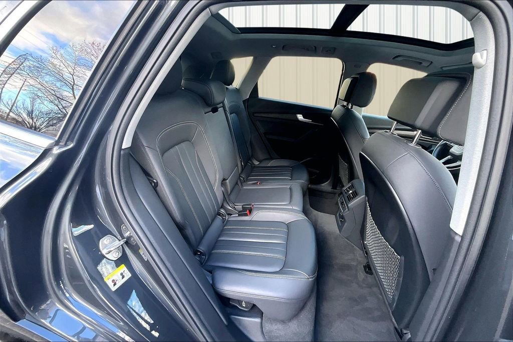 Used 2024 Audi Q5 2.0T Premium Plus w/ Premium Plus Package image 25