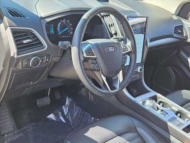 Used 2024 Ford Edge SEL w/ Convenience Package image 10
