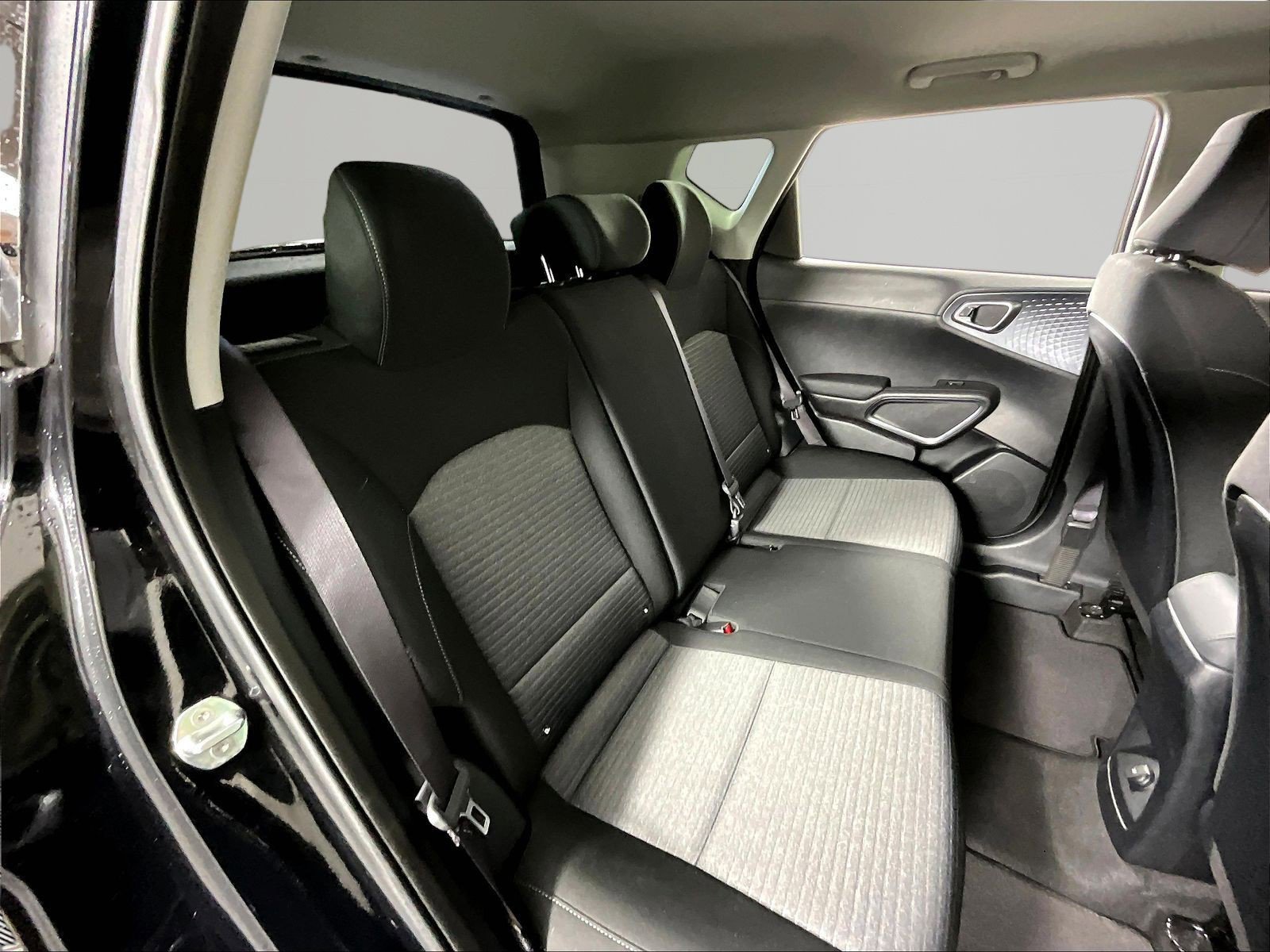 Certified 2022 Kia Soul GT-Line FWD image 24